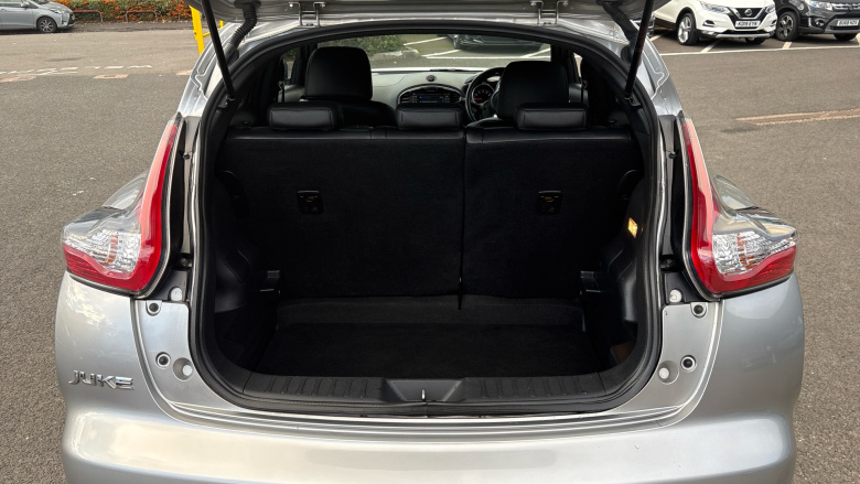 Nissan Juke 1.2 DiG-T Tekna 5dr Petrol Hatchback